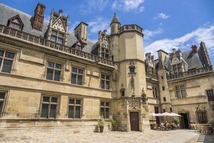 France, Paris, Musée de Cluny - Musée national du Moyen-Age (Middle Ages Museum in the former Hotel de Cluny)