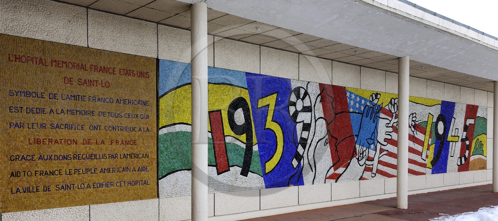France, Manche (50), Cotentin, Saint-Lô, hôpital mémorial classé monument historique, fresque en mosaïque de Fernand Léger
