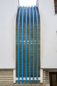 France, Charente-Maritime (17), Royan, Rue de Foncillon menant à la mer, la villa Le Grille-Pain (1953) des architectes Pierre Marmouget et Edouard Pinet