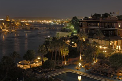 Egypte, Haute Egypte, Nubie, vallée du Nil, Assouan, l'hotel Old Cataract dominant le Nil