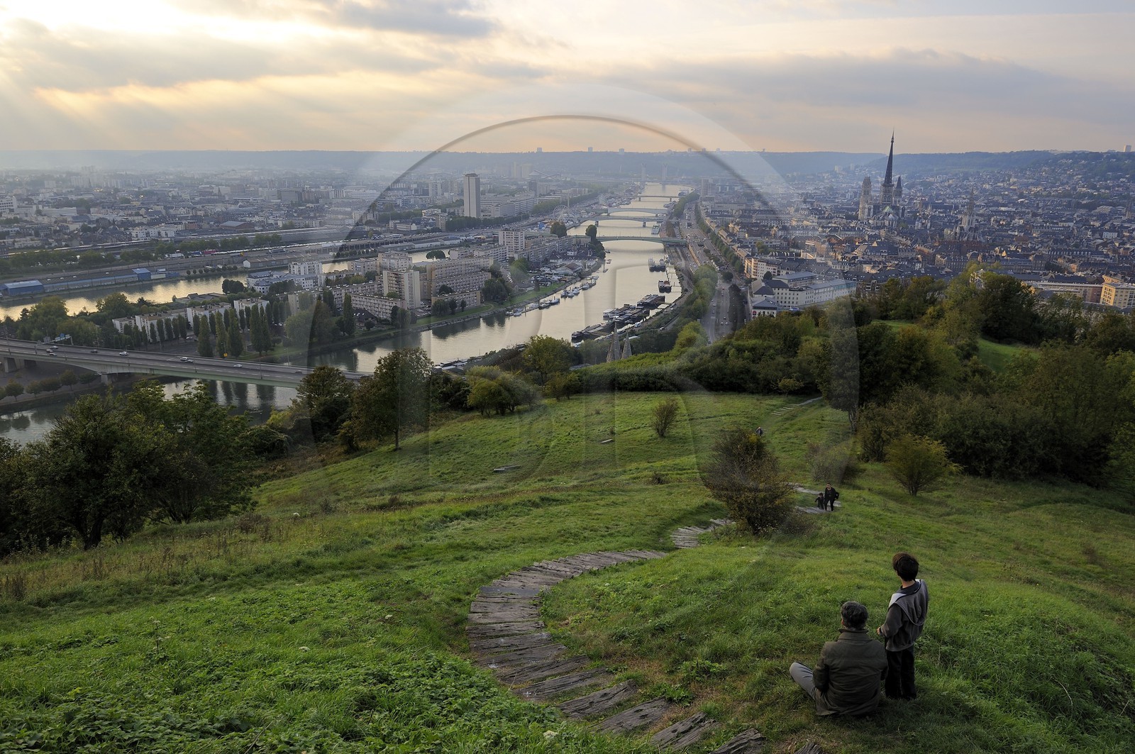 France, Seine-Maritime (76), Rouen, panorama sur la Seine et le centre ville
