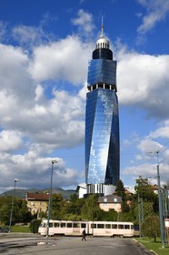 Bosnie-Herzégovine, Sarajevo, l'Avaz Twist Tower, le plus haut gratte-ciel des Balkans