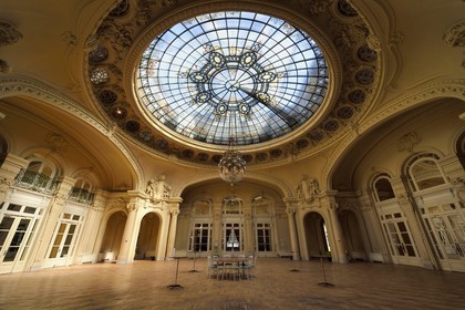 France, Allier (03), Vichy, Palais des Congrès (Congress Palace) and Opera, Art Nouveau glass roof of the former Grand Casino grand hall (salle Berlioz) dome