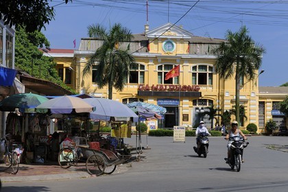 Vietnam, Haiphong, la gare de l'époque coloniale