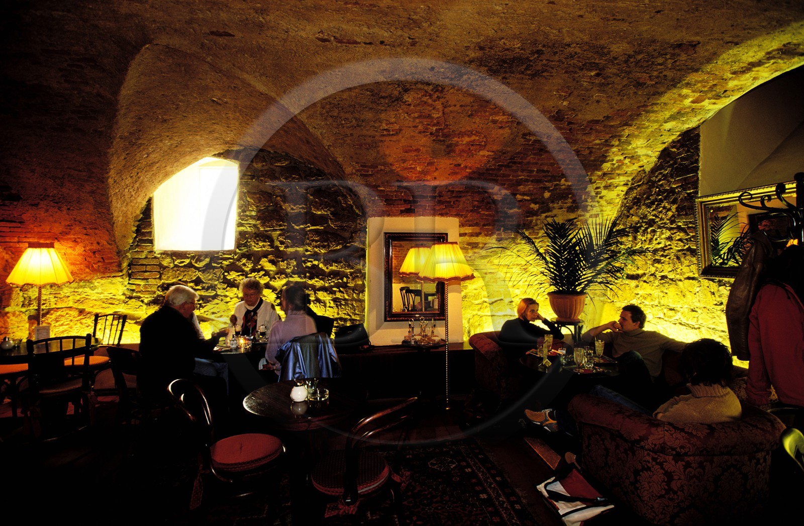 Autriche, Styrie, Graz, Café branché le ìReinerhof à Schlossberg platz