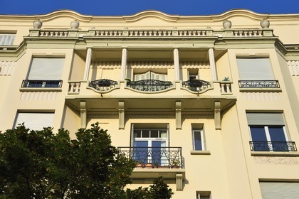 France, Allier (03), Vichy, Art Deco style building at 102 boulevard des Etats-Unis