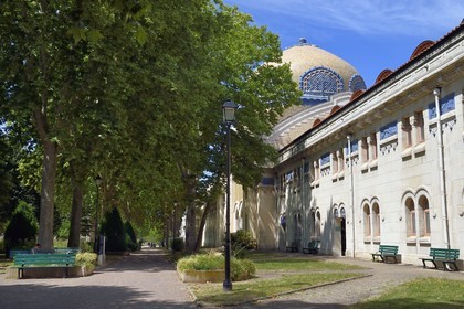 France, Allier (03), Vichy, Thermes des Dômes ou ancien Grand Établissement thermal en bordure du parc des Sources