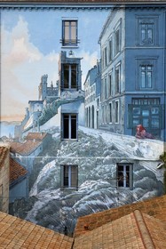 France, Charente, Angouleme, Boulevard Pasteur in the historic center, La fille des Remparts, painted wall from an original drawing by Max Cabanes and made by the Cité de la Création in 2004