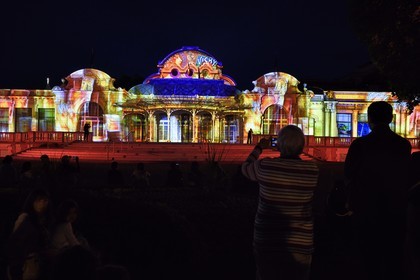 France, Allier (03), Vichy, projection of images on the facades of the Palais des Congrès (Congress Palace) and the Opera in the Parc des Sources