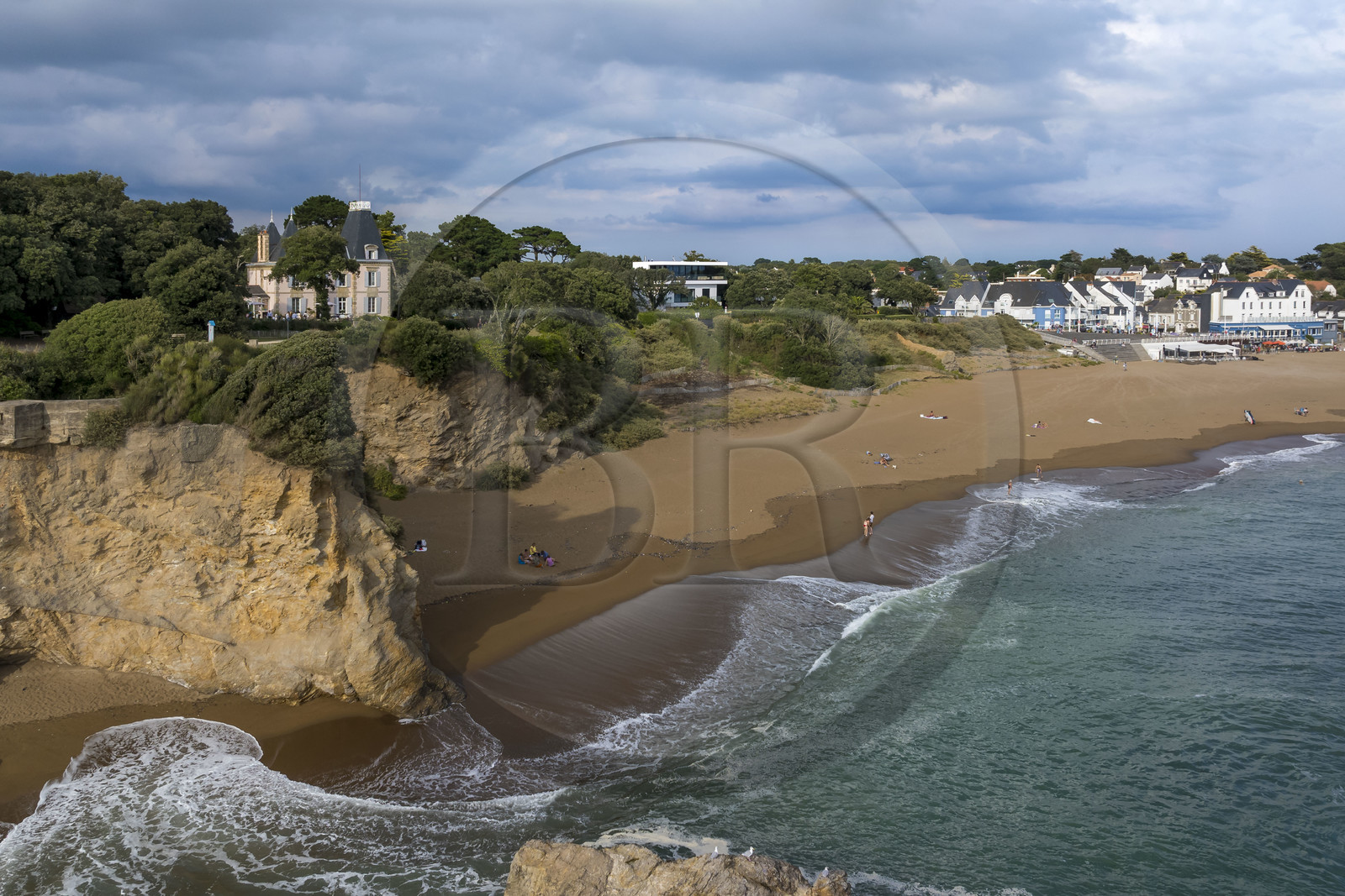 France, Loire-Atlantique (44), Estuaire de la Loire, Saint-Nazaire, plage de Saint-Marc-sur-Mer (vue aérienne)
