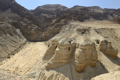 Israel, Cisjordanie, Qumran National Park, grottes dans lesquelles on a retrouvé les  manuscrits de la mer Morte