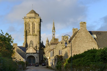 France, Finistere, Locronan, labelled Les plus Beaux Villages de France (The Most Beautiful Villages of France), Saint Ronan church at the end of the priory street