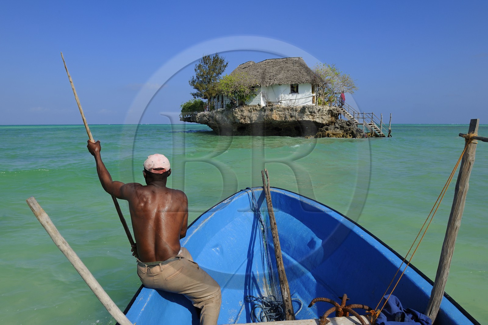 Tanzanie, archipel de Zanzibar, île de Unguja (Zanzibar), côte est, le restaurant The Rock perché sur un îlot à Pingwe