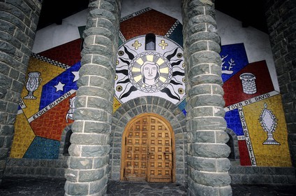 France, Haute-Savoie (74), plateau d'Assy, Passy, église Notre-Dame-de-Toute-Grâce, mosaïque de Fernand Léger