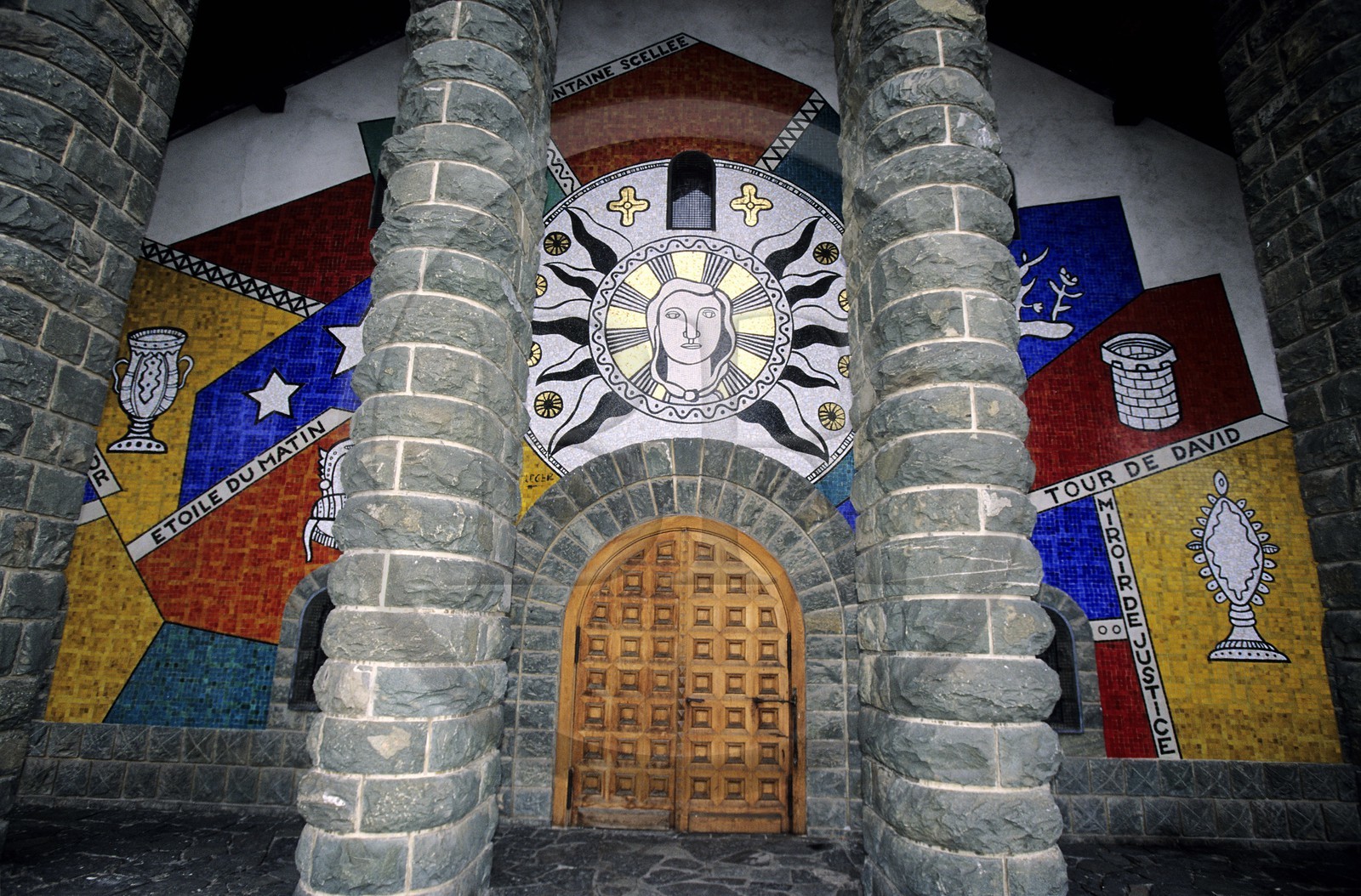 France, Haute-Savoie (74), plateau d'Assy, Passy, église Notre-Dame-de-Toute-Grâce, mosaïque de Fernand Léger