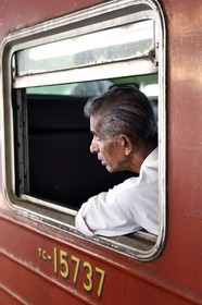 Sri Lanka, Colombo, central Colombo Fort train station
