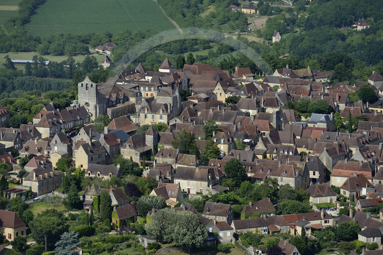France, Dordogne (24), Périgord Noir, vallée de la Dordogne, vallée de la Dordogne, Domme, labellisé Les Plus Beaux Villages de France (vue aérienne)