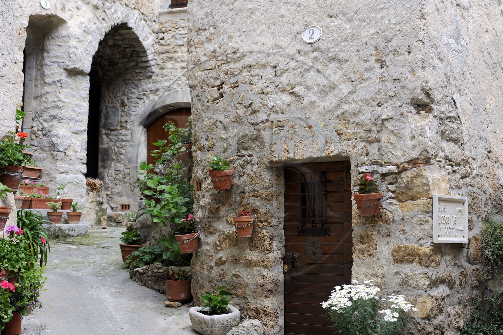 France, Hérault (34), village médiéval de Saint-Guilhem-le-Désert, labellisé Les Plus Beaux Villages de France