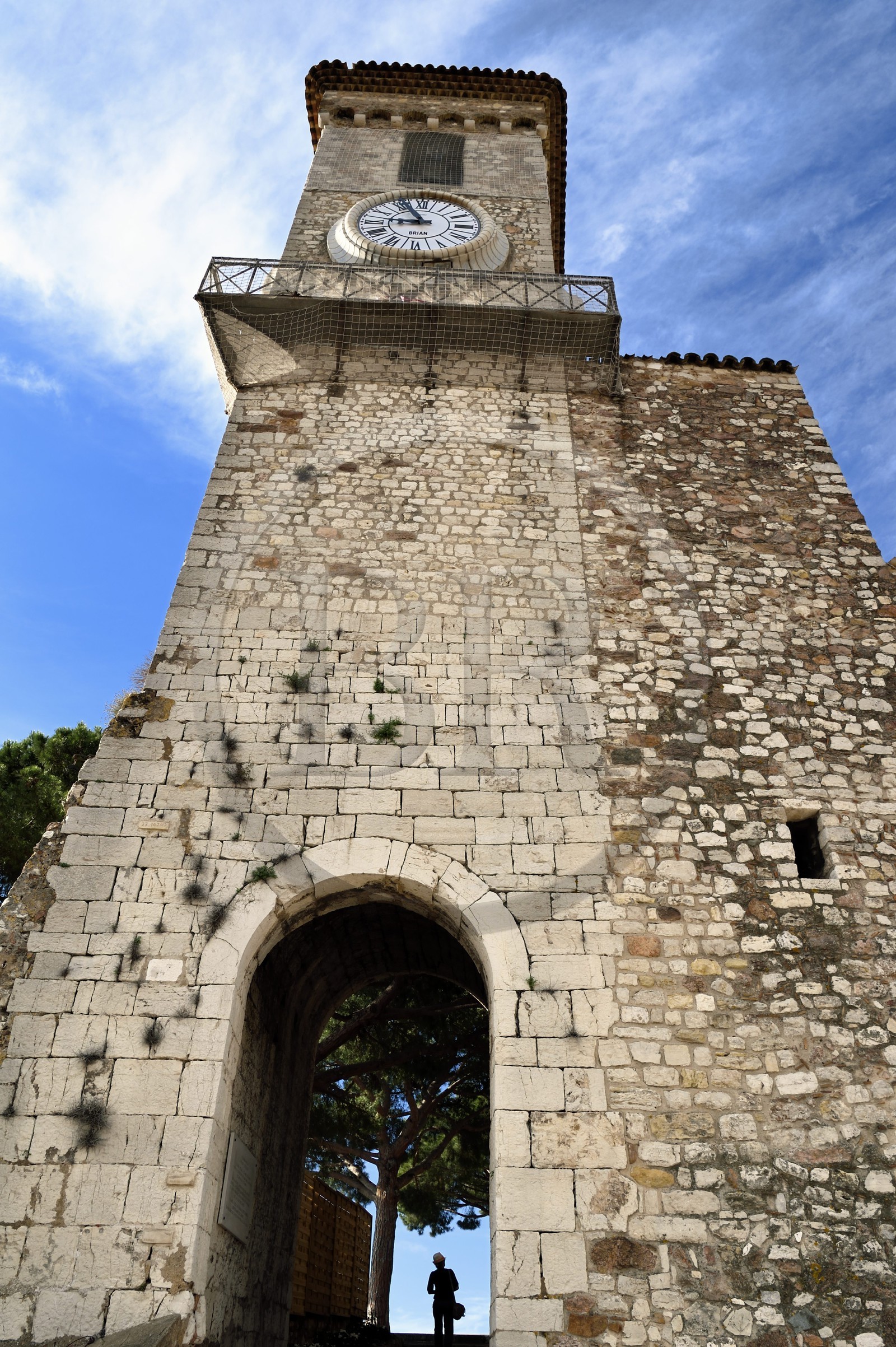 France, Alpes-Maritimes (06), Cannes, la vieille ville dans le quartier Le Suquet, le clocher de l'église Notre-Dame-de-l'Espérance