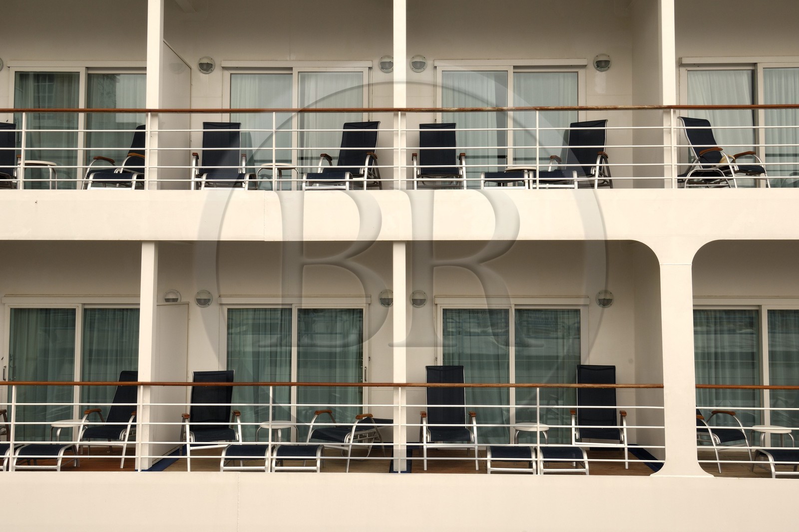 France, Corse (2a), Baie de Porto Vechio, croisière à bord du Silvershadow de la compagnie Silversea, terrasse privative