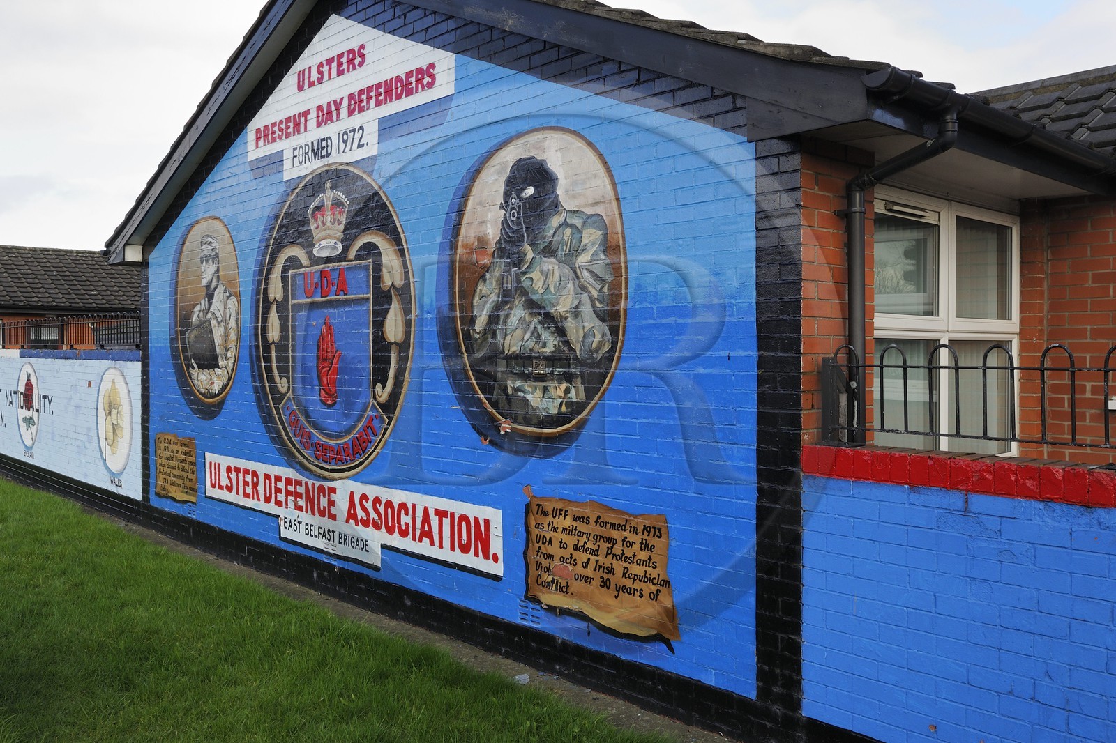 United Kingdom, Northern Ireland, East Belfast, protestant loyalist districts of Newtownards road, political wall paintings to the glory of Loyalist militias