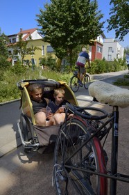 Allemagne, Bade-Wurtemberg, Fribourg en Brisgau, quartier écologique Vauban, la plupart de ses habitants vivent sans voiture