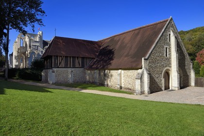 France, Seine-Maritime (76), Pays de Caux, Parc naturel régional des Boucles de la Seine normande, Saint-Wandrille-Rançon, abbaye Saint-Wandrille de Fontenelle, abbaye bénédictine fondée au VIIe siècle, la nouvelle église abbatiale