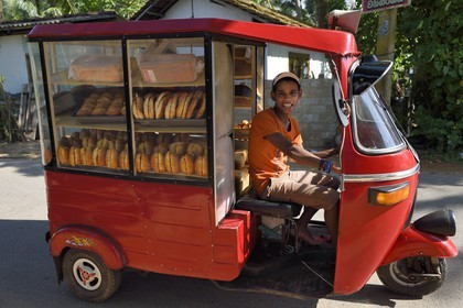 Sri Lanka, Southern Province, Galle district, Telwatta, itinerant bread seller in his rickshaw