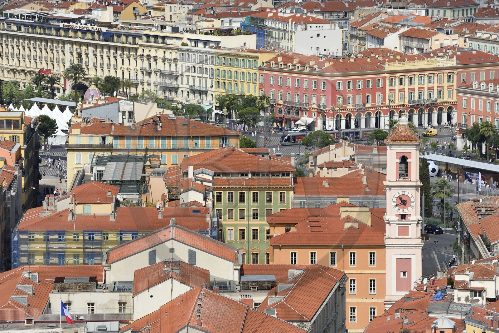 France, Alpes-Maritimes (06), Nice, quartier du Vieux Nice, Tour de l'Horloge et la place Masséna en arrière plan