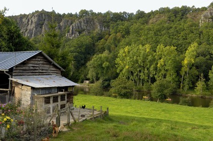 France, Calvados (14), la Suisse normande, Clécy, kayaks sur l'Orne